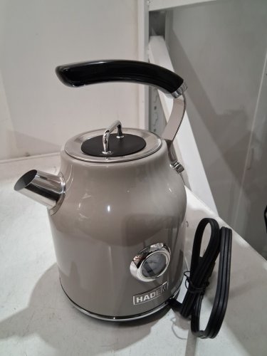 haden rapid boil dorset tea kettle with removable limescale filter - 1.7l - putty beige - (model: HK01001-US) image 3
