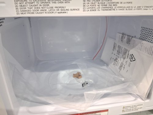 FRIGIDAIRE Countertop Microwave Oven - 1.1 CU. FT 900W- WHITE - (MODEL: EMW1154) image 4