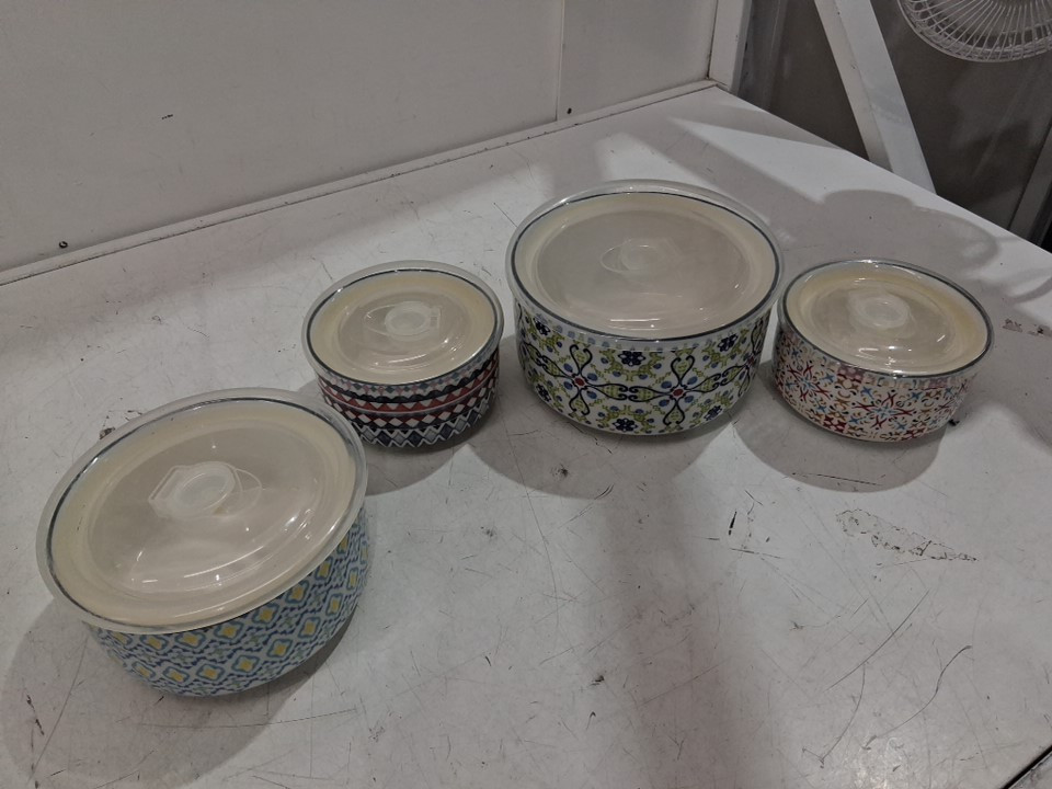 8PC Signature Housewares Storage Bowls with Lids- assorted sizes image 3