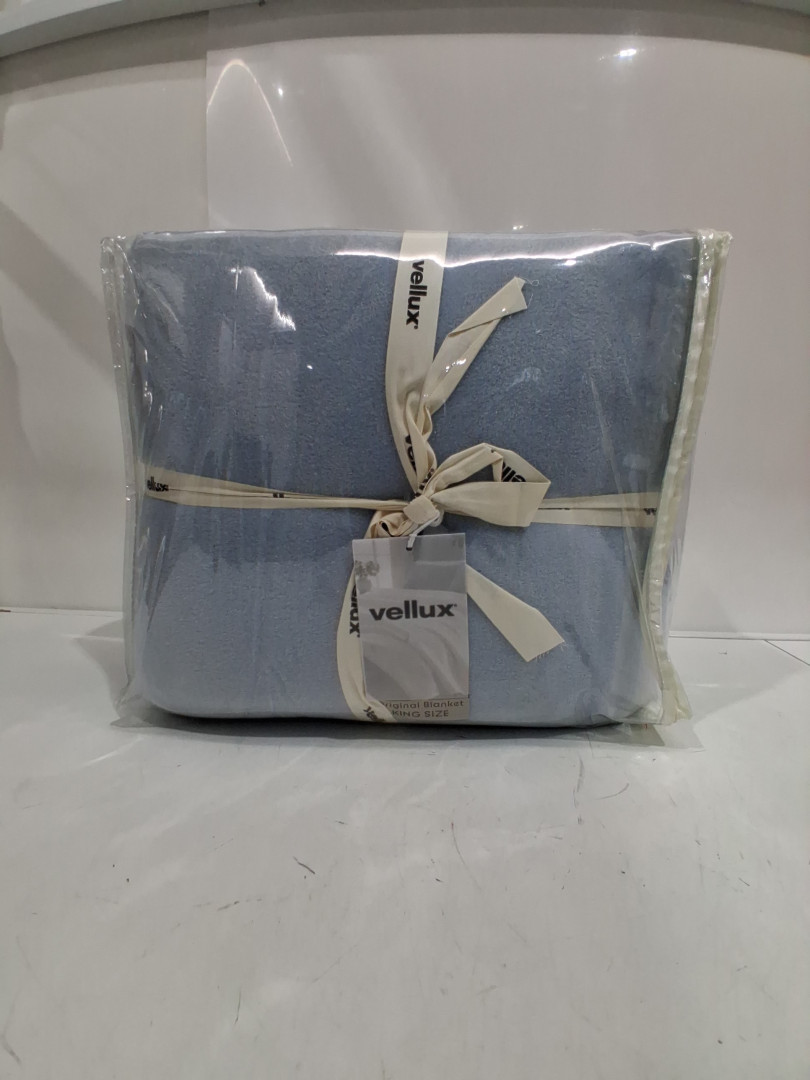 VELLUX ORIGINAL SOFT BRUSHED MICROFIBER FLEECE BLANKET - king (108"x90") - wedgewood blue (model: 1B07219) image 2