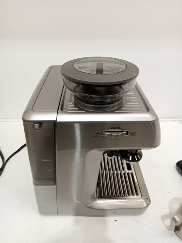 breville the barista touch automatic led touch-screen espresso machine with built-in grinder & milk frother - brushed stainless steel (model: BES880BSS) image 11