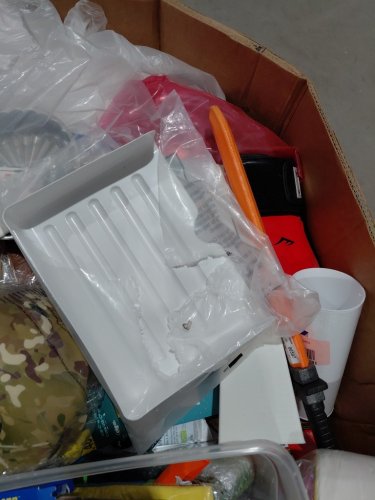 assorted MIXED item MYSTERY PALLET - VARIOUS PRODUCTS - aprox 300+ - (pallet #27) image 5