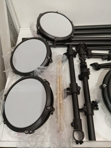 8pc Alesis Nitro MAX Bluetooth Electric Drum Kit with Quiet Mesh Pads - BLACK (MODEL: NITROMAXKITXUS) image 4