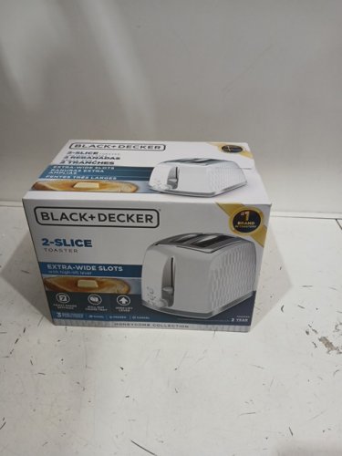 BLACK+DECKER Honeycomb Collection 2-Slice Toaster - white (model: TR1250WD) image 2