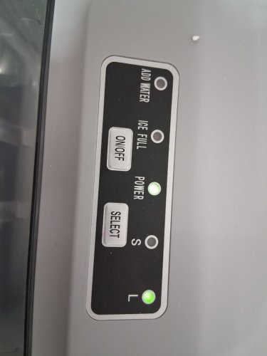 FRIGIDAIRE COMPACT COUNTERTOP ELECTRIC ICE MAKER - MAKES 26LBS OF ICE/DAY - SILVER (MODEL: EFIC189-B-SILVER) image 4