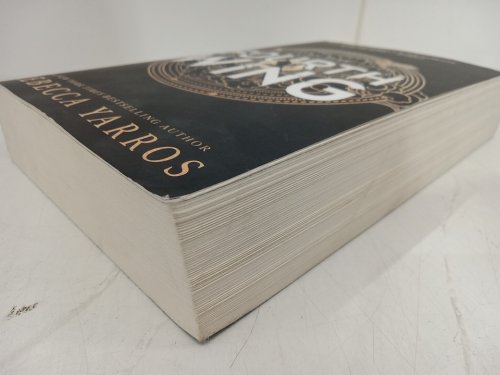 (Paperback) Fourth Wing: A novel by Rebecca Yarros image 4