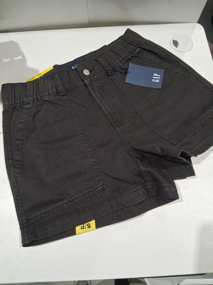 WOMEN'S GAP TWILL SHORTS JEANS - SMALL - CHARCOAL - (STYLE: 1956001). image 3