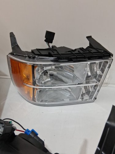 2pc  KarSpareHub Headlights Assembly - for 2007-2013 GMC Sierra 1500 2007-2014 Sierra 2500 HD 3500 HD (model: vi-gmsr0700) image 6