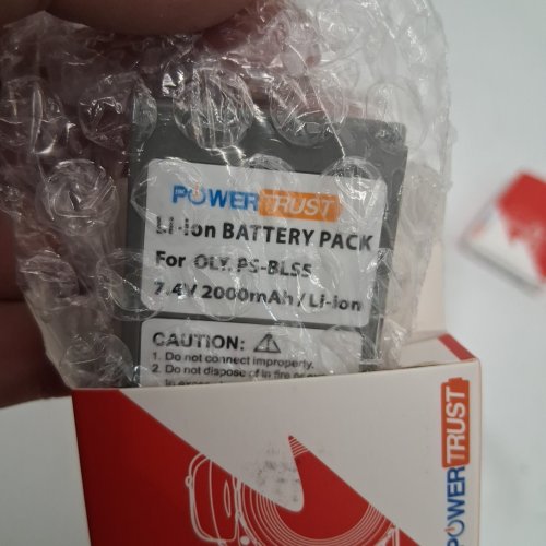 2pk powertrust replacement battery with charger pack - for olympus oly.ps-bls5 - 7.4v - 2000mah - black image 4