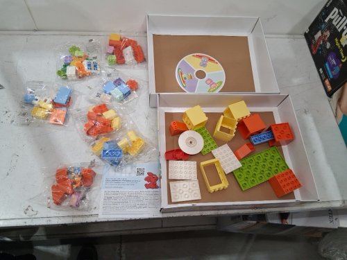 83pc lego duplo Blueys family house - ages 3+ (model: 10459) image 3