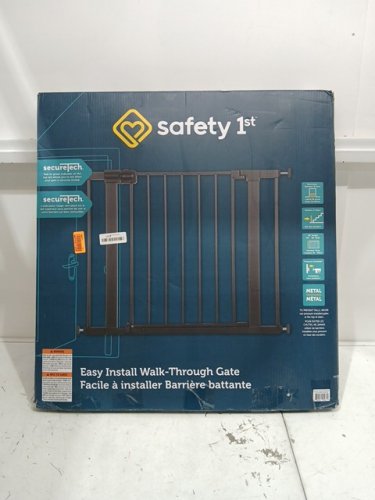 SAFETY 1ST EASY INSTALL WALK THROUGH BABY GATE - 29" - 38" X 28" - WHITE (MODEL: GA105CWHOF2) image 2