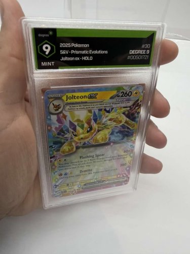 Degree Graded 9 Mint 2025 pokemon s&p prismatic evolutions jolteon ex holo 030/131 image 3