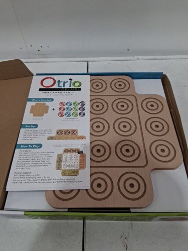 OTRIO DELUXE STRATEGY PUZZLE BOARD GAME FOR 2-4 PLAYERS (MODEL: 6044801) image 3