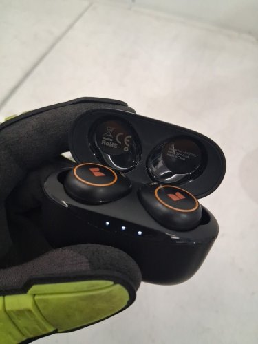 Monster Achieve 300 AirLinks Bluetooth Headphones Touch Control with Charging Case - black - (model: mh12005) image 4