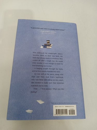 (hardcover) Solving for the unknown: A Novel by Loan Le image 3