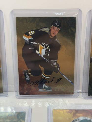 7 ASSTD SIGNED 1998 IN THE GAME INC HOCKEY CARDS image 13
