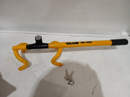 THE CLUB TWIN HOOKS STEERING WHEEL ANTI-THEFT LOCK With KEYS - YELLOW (MODEL: 3000) image 3