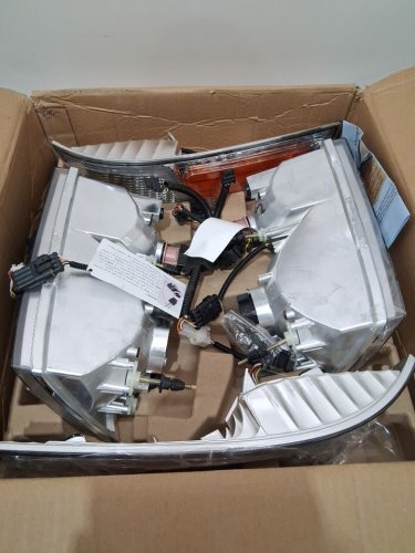 ELH Headlight Assembly Kit with LED Daylight Running Lights - Compatible with 1998-2011 Ford Crown Victoria Models image 3