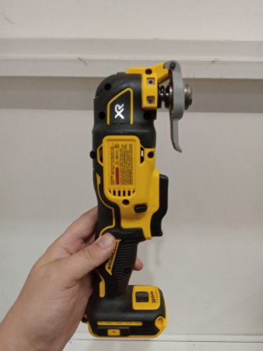 DEWALT XR Brushless 3-speed Oscillating multi-Tool *Tool only* - 20V MAX (model: DCS356B) image 3