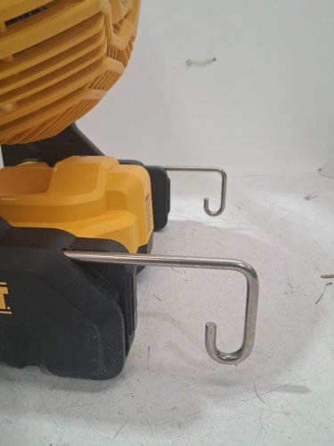 DEWALT CORDLESS 3 BLADE JOBSITE FAN - MAX 20V, UP TO 650 CFM **TOOL ONLY** - BLACK/YELLOW (MODEL: DCE512B) image 4