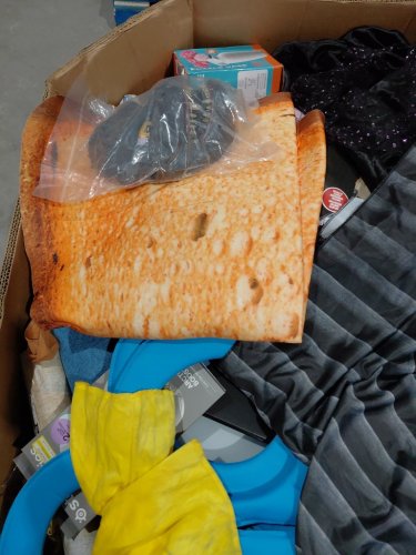 assorted MIXED item MYSTERY PALLET - VARIOUS PRODUCTS - aprox 300+ - (pallet #35) image 8