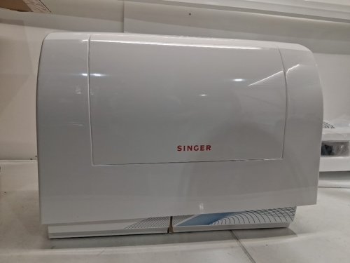 SINGER QUANTUM STYLIST 9960 COMPUTERIZED SEWING MACHINE with led light - 600 built-in Stitches - white (MODEL: 9960) image 5