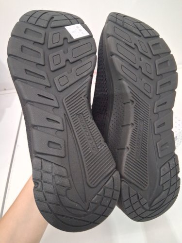 MENS SKETCHERS Arch Comfy 2.0 Sneaker - SIZE 9 - BLACK (STYLE: 1998908) image 3