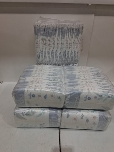 150PK PAMPERS PURE 100% LEAKPROOF PLANT-BASED SKIN PROTECTION DIAPERS - SIZE 4 - MULTI-COLOUR image 3
