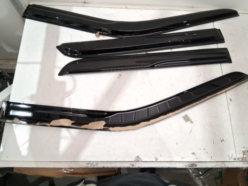 IG Window Visors rain guard - for select makes and modes - black image 3