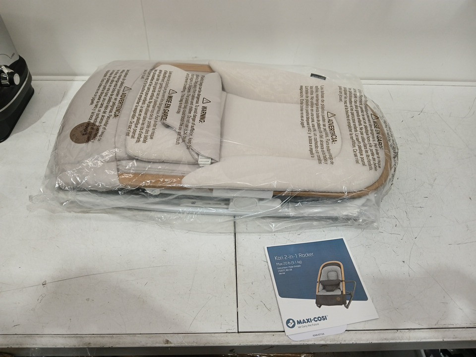 MAXI-COSI 2-IN-1 KORI FOLDABLE ROCKER WITH STATIONARY FEET - HORIZON SAND (MODEL: 25007CGMT) image 4