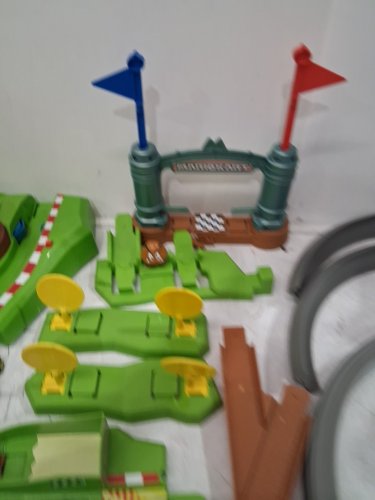 hotwheels mariokart circuit track racing set with mario & yoshi toy cars (MODEL: HFY15) image 6