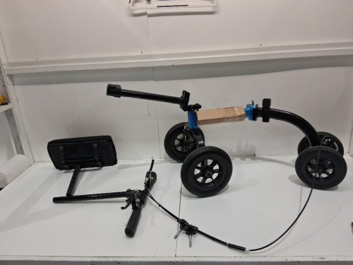 Strollaid Knee Scooter with Disc Brake handles - 300lbs cap - blue/black image 3