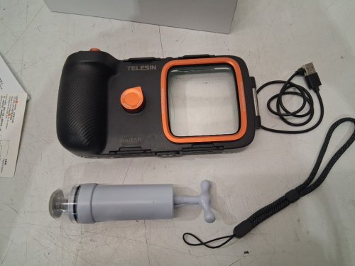 TELESIN Smartphone Diving Case with Remote Control - 65FT RANGE - black/orange (MODEL: p4-wtp-06) image 3