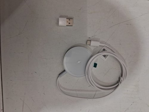 BENFEI 2-IN-1 Magenetic Wireless Charger USB-A / USB-C - 15W Output - White - (Model: CW130) image 3