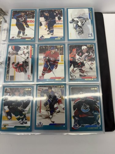 300 APPROX ASSSTD 2003 O-PEE-CHE NHL HOCKEY CARDS image 20