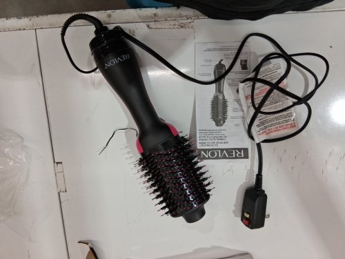 REVLON ONE-STEP CERAMIC HAIR DRYER & VOLUMIZER BRUSH - PINK/BLACK (MODEL: RVDR5222F) image 4