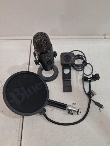 3pc logitech yeti nano blue ultimate creator microphone, webcam & pop filter - black/grey (model: image 2