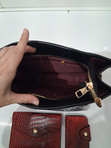 3pc elizabeth arden faux crocodile tote purse with wallet and strap - 11'' x 8'' - red/black image 4