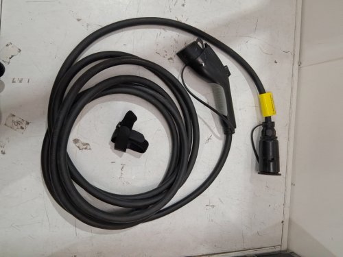 Seguma J1772 EV charger extension cable - compatible with Level1/2 - 32amp - 21ft - black (model: ev-ac03201u) image 2