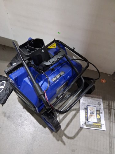 SNOWJOE ELECTRIC SNOW BLOWER WITH DUAL LED LIGHTS - CORDED ELECTRIC - 15 AMP - 22'' - BLUE (MODEL:SJ627E-CVR) image 3