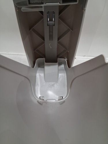playtex Diaper Genie Complete Diaper Pail System - grey (model: I000423) image 5
