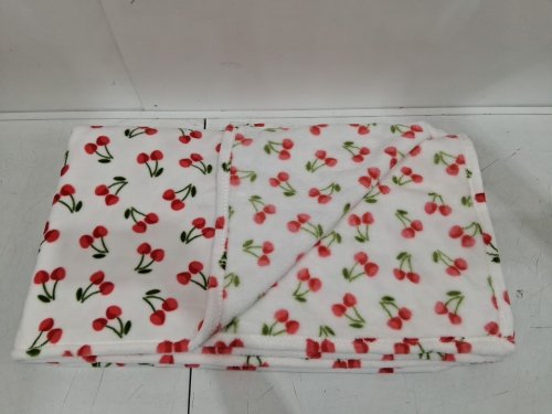 kate spade plush throw blanket - 60" x 70" - cheery cherries (model: 1859162) image 3