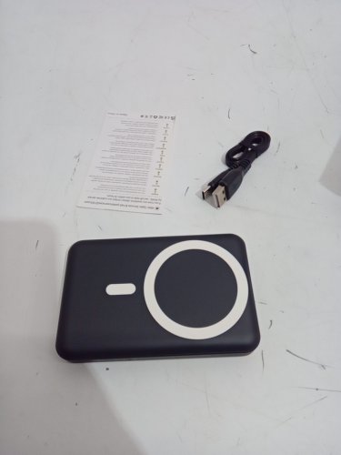 podoru MAGSAFE wireless power bank WITH FOLDING MAGNETIC STAND - 5W/7.5W/10W/15W - 10000mah - black (model: kt-d009) image 3