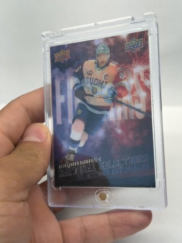 UPPER DECK ALEKSANDER BARKOV HOLO CHANGING CHARD NATIONAL SELECTIONS (NS-3) 2025-2026 TIM HORTONS COLLECTOR'S SERIES image 3