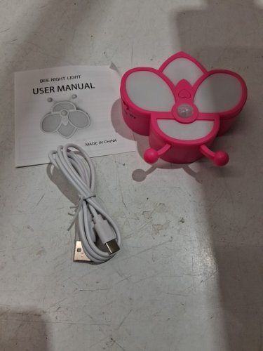 MOTION SENSOR BEE NIGHT LIGHT - PINK image 3