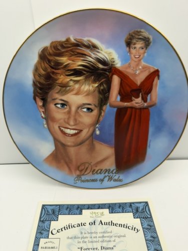 Princess Diana: Forever, Diana "A woman of style" first issue Plate WITH coa - by james griffin image 3