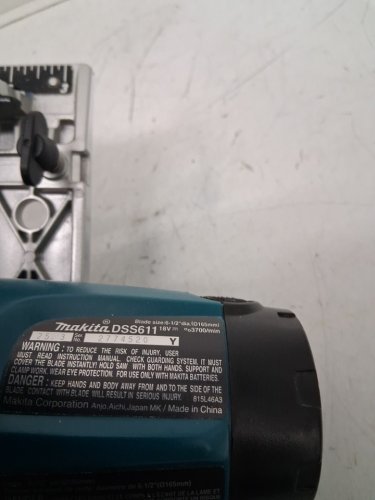 *Tool Only* Makita Circular Saw - 18V LXT 6-1/2" (model: DSS611Z) image 4