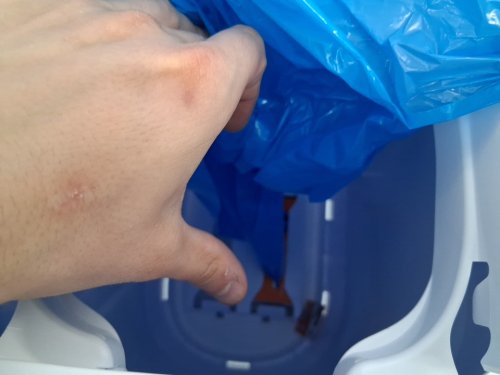 DIAPER GENIE ESSENCE PAIL WITH 18 EASY ROLL REFILL BAGS - 23" - WHITE (MODEL:‎ I000908) image 3