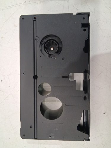 Bingxue VHS-C Cassette to VHS Adapter - Battery Operated (Model: VHSC100) image 4