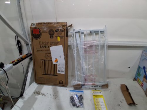REGALO EASY STEP SAFETY GATE - 29"- 38.5" - WHITE (MODEL : 1160-DS) image 2